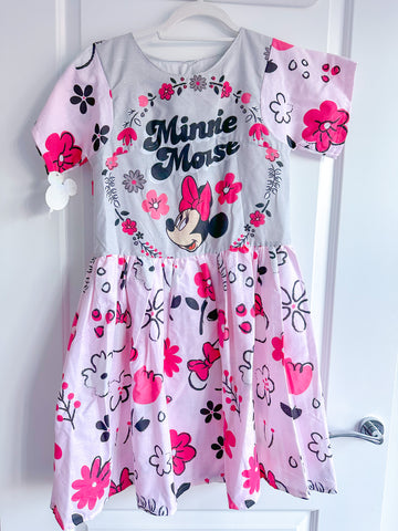 Floral Minnie smock size 4/6